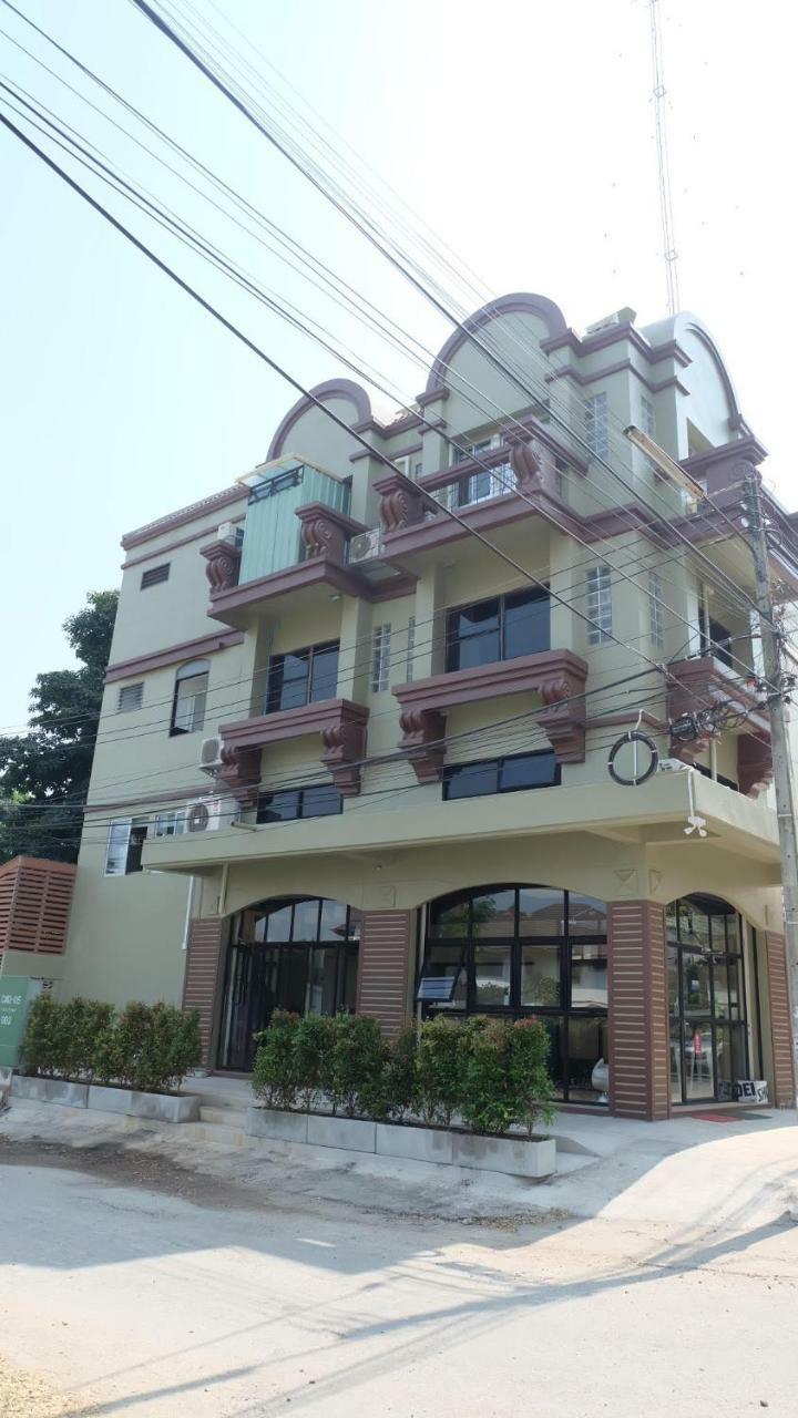 치앙마이 Why Not House 호스텔 외부 사진