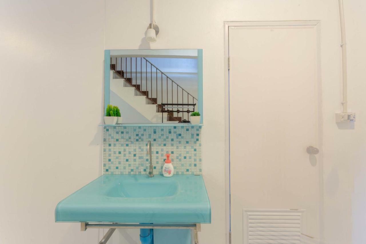치앙마이 Why Not House 호스텔 외부 사진